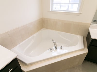 Breckenridge Owner's Bath. Mountain Top, PA New Home