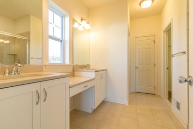 Folino Owner's Bath. 3br New Home in Easton, PA