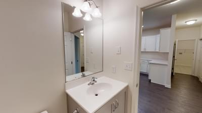Reserve Inglewood II Hall Bath. 43 Reserve Drive #RE-34, Drums, PA
