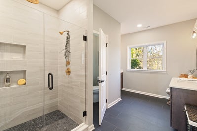 Preakness Owner's Bath. 4br New Home in Schnecksville, PA