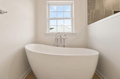 Churchill Owner's Bath with Optional Slipper Tub. Bushkill Township, PA New Home