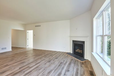 GO-67 Great Room. 1,530sf New Home in White Haven, PA