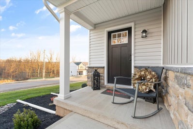 Mia Front Door. 3br New Home in Mountain Top, PA