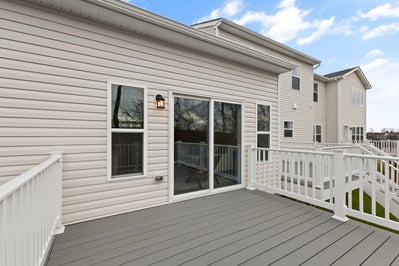 Griffin Deck. 74 Timber Trail #89, Easton, PA